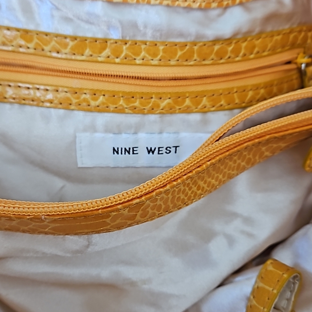 Nine West Handbag - Picture 4 of 9
